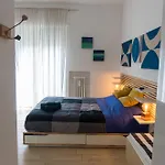 Casina Mia,viale Orazio Flacco 5 Policlinico