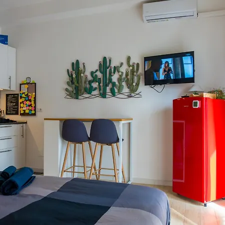 Casina Mia,viale Orazio Flacco 5 Policlinico Bari