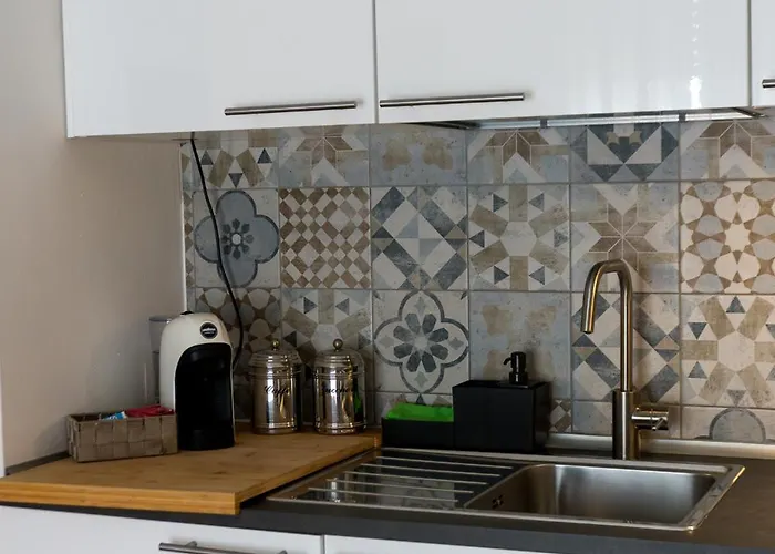 Casina Mia,viale Orazio Flacco 5 Policlinico *